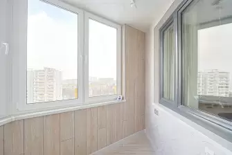 Отделка гибким мрамором балкона Утюжок