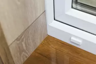 Остекление балкона и установка шкафа и сушилки