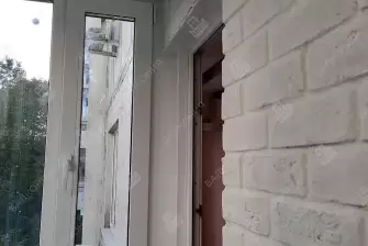 Отделка и остекление Г-образного балкона