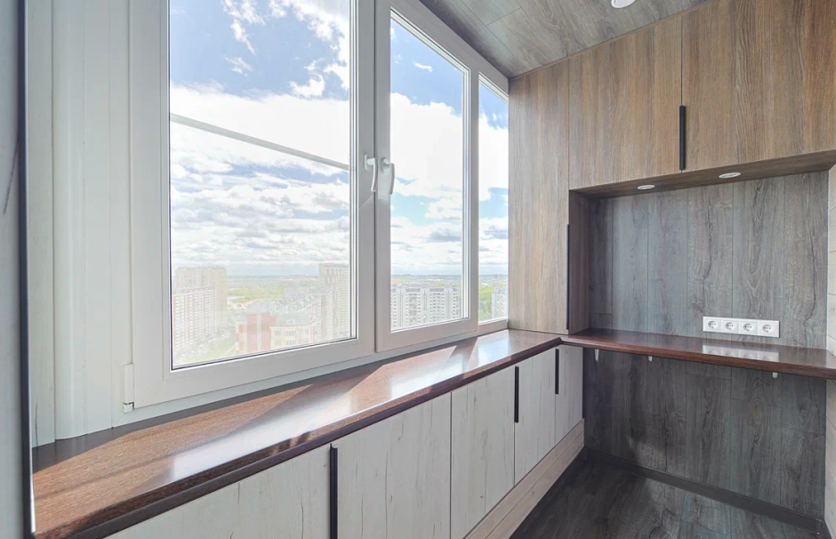 Создание кабинета и места хранения на лоджии 