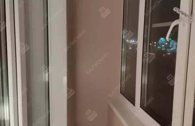 Остекление балкона профилем Рехау Delight 70