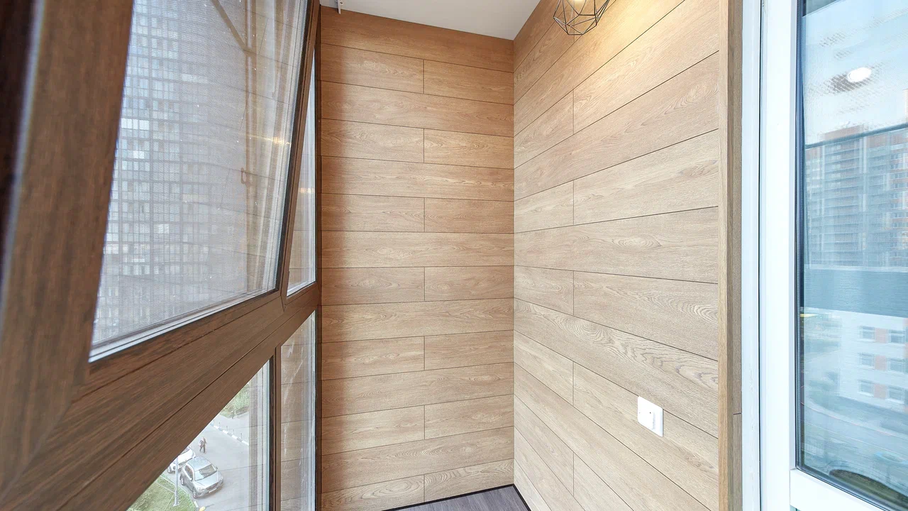 Отделка балконов под ключ в Малаховке